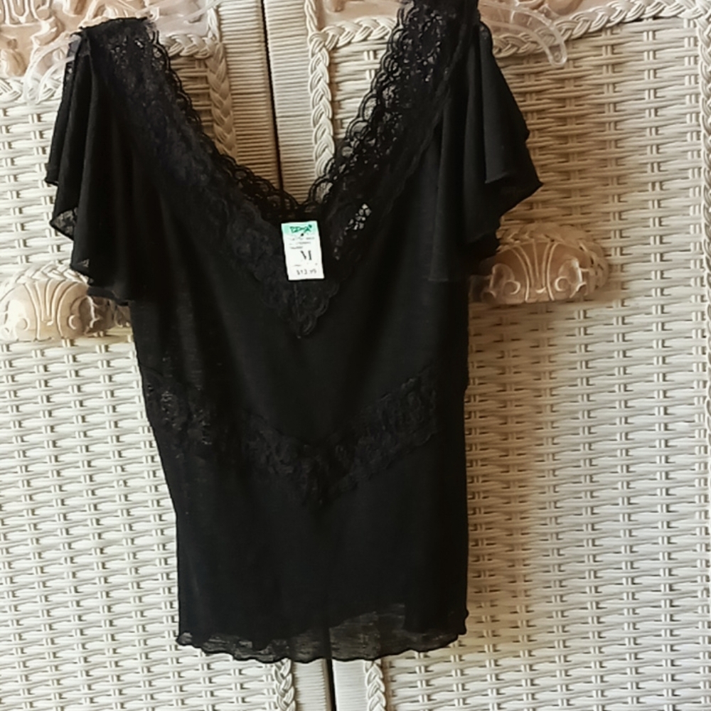 Black lace stretchy top